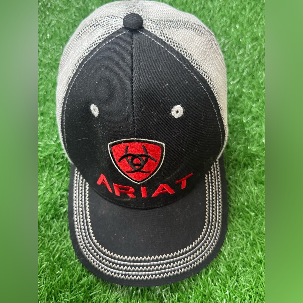 Ariat Black‎ and Gray Hat with Red Logo